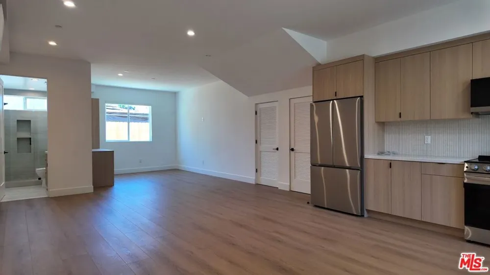 5248 Auckland Avenue #3/4 North Hollywood, CA 91601