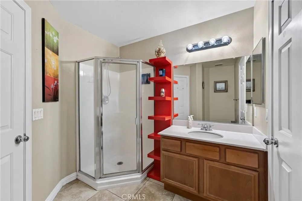 6881 Landing Court Eastvale, CA 91752