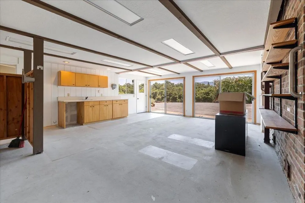 15 Naranja Way Portola Valley, CA 94028