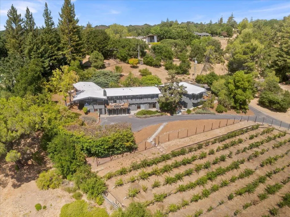 15 Naranja Way Portola Valley, CA 94028