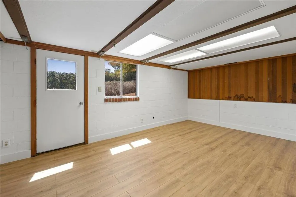 15 Naranja Way Portola Valley, CA 94028