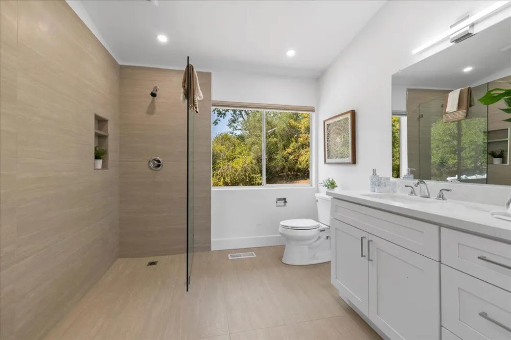 15 Naranja Way Portola Valley, CA 94028