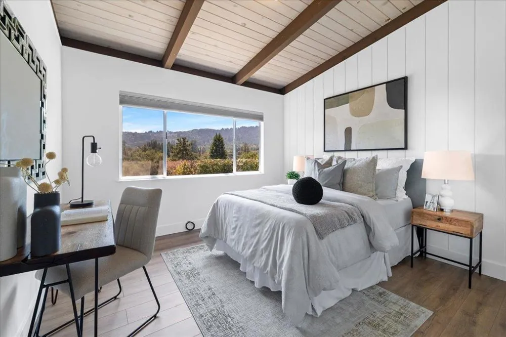 15 Naranja Way Portola Valley, CA 94028