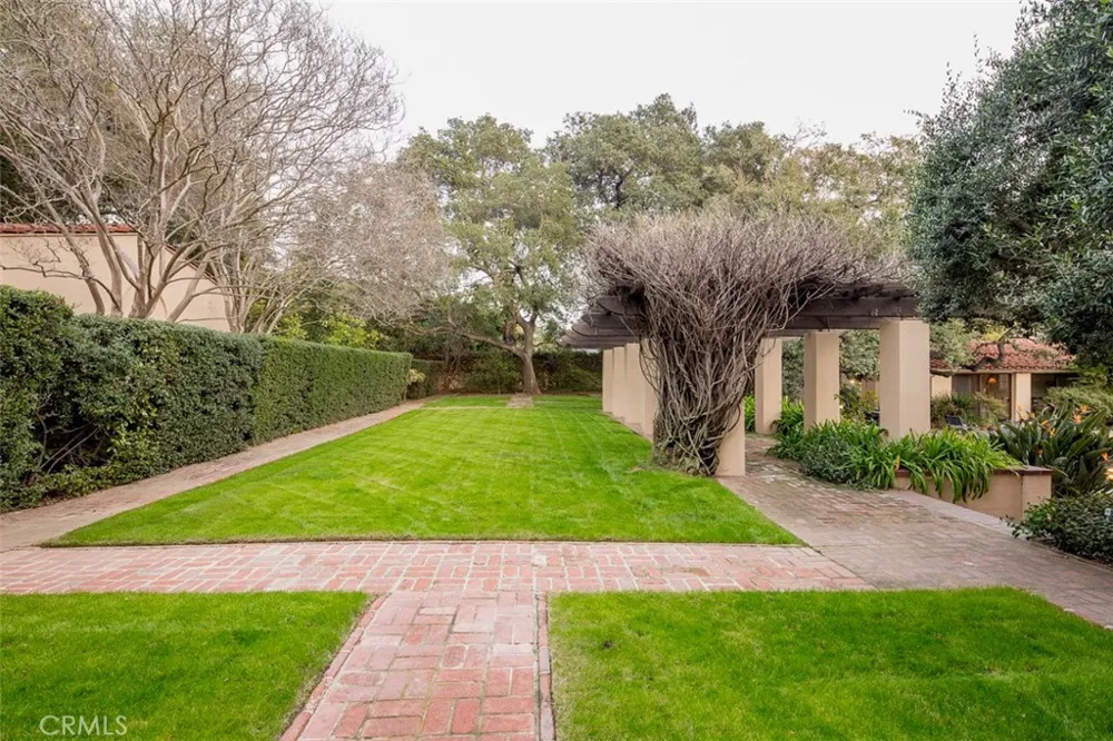 1762 Oak Grove San Marino, CA 91108