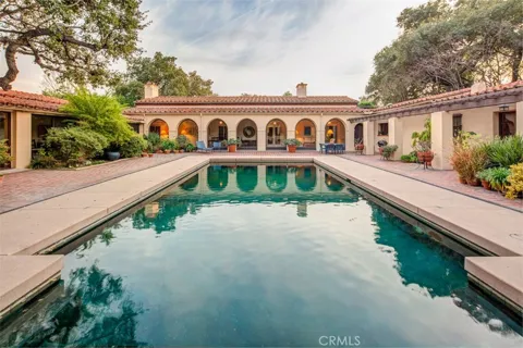 1762 Oak Grove