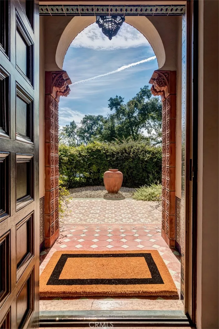 1762 Oak Grove San Marino, CA 91108