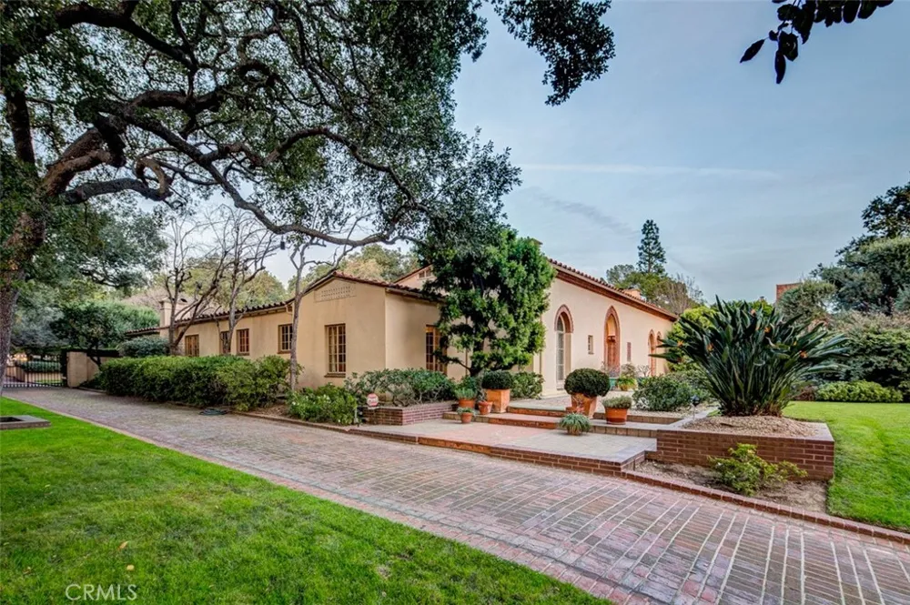 1762 Oak Grove San Marino, CA 91108