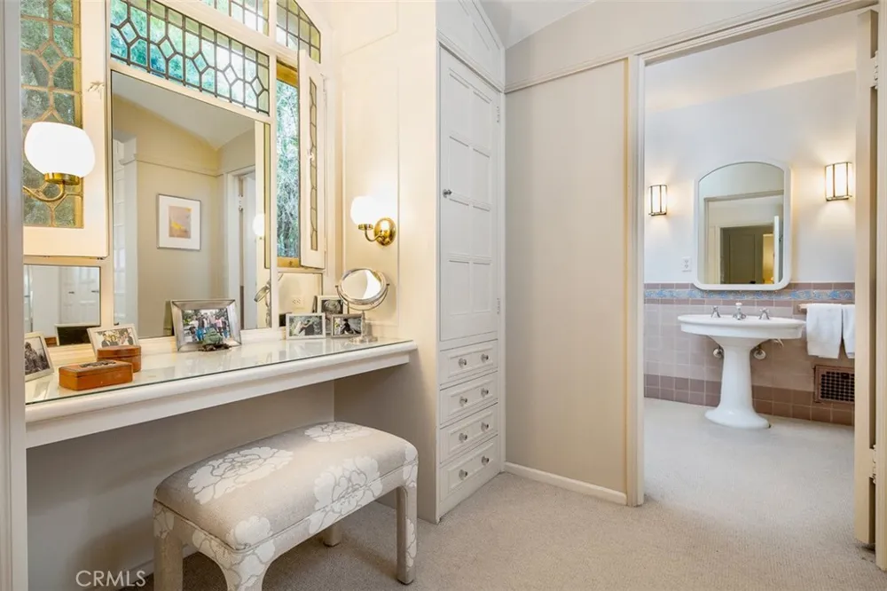 1762 Oak Grove San Marino, CA 91108