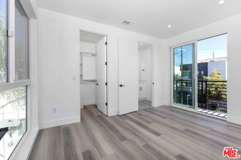 1255 Gower Street Los Angeles, CA 90038
