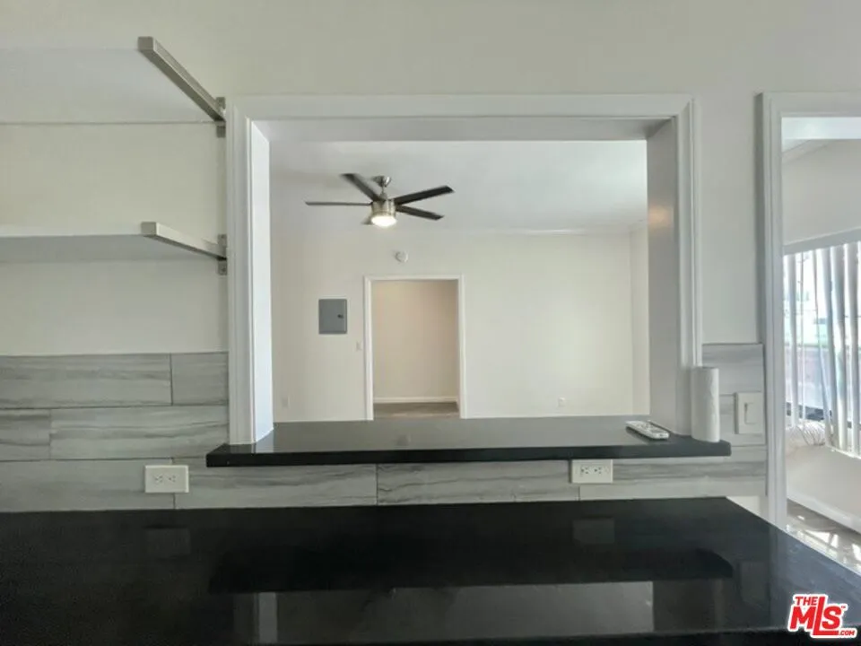 814 S Hobart Boulevard #404 Los Angeles, CA 90005