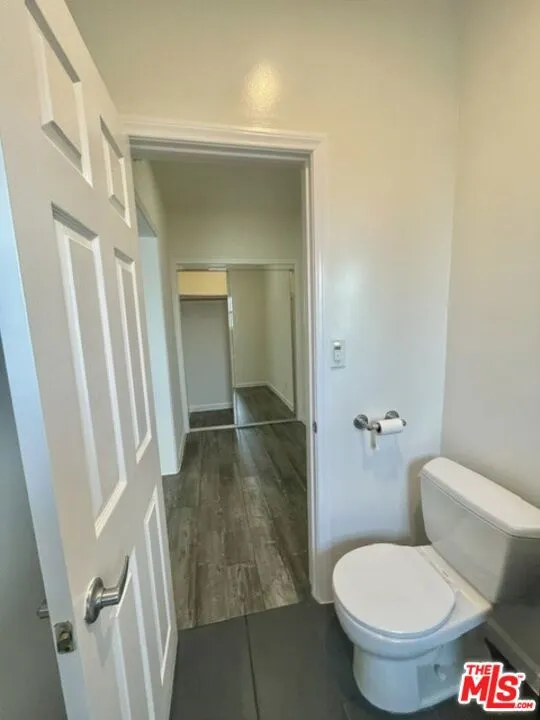 814 S Hobart Boulevard #404 Los Angeles, CA 90005