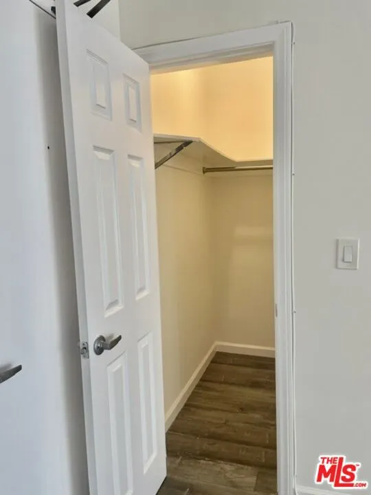 814 S Hobart Boulevard #404 Los Angeles, CA 90005