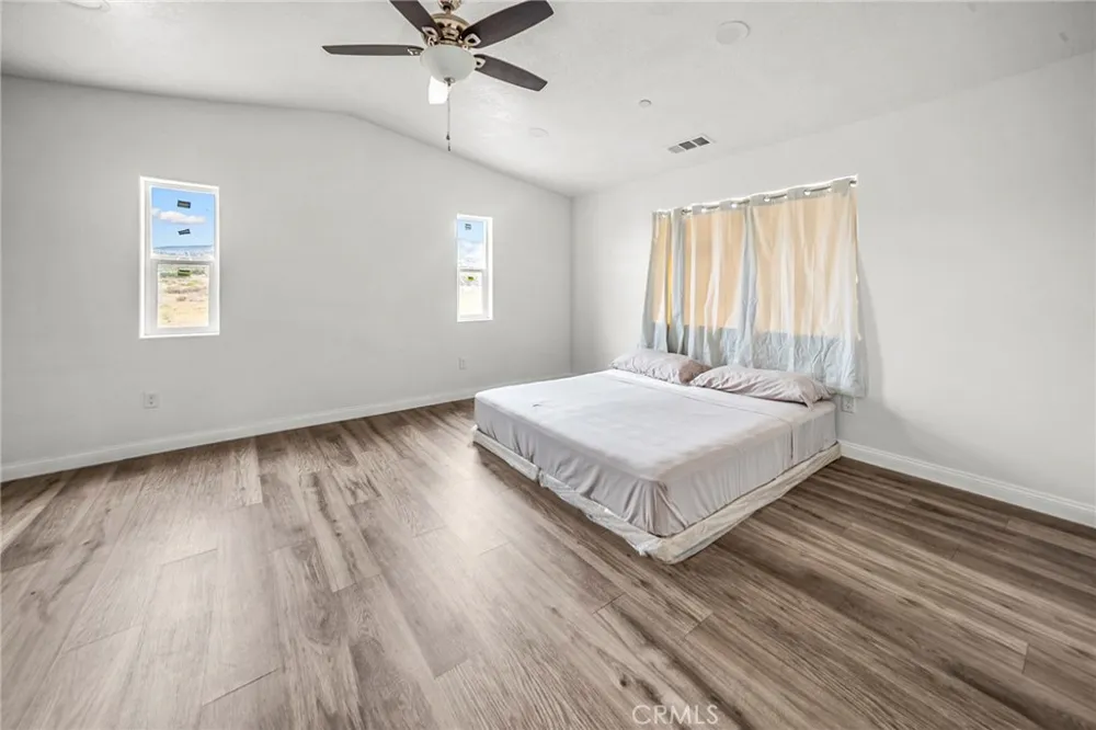 9570 Mescalero Phelan, CA 92371