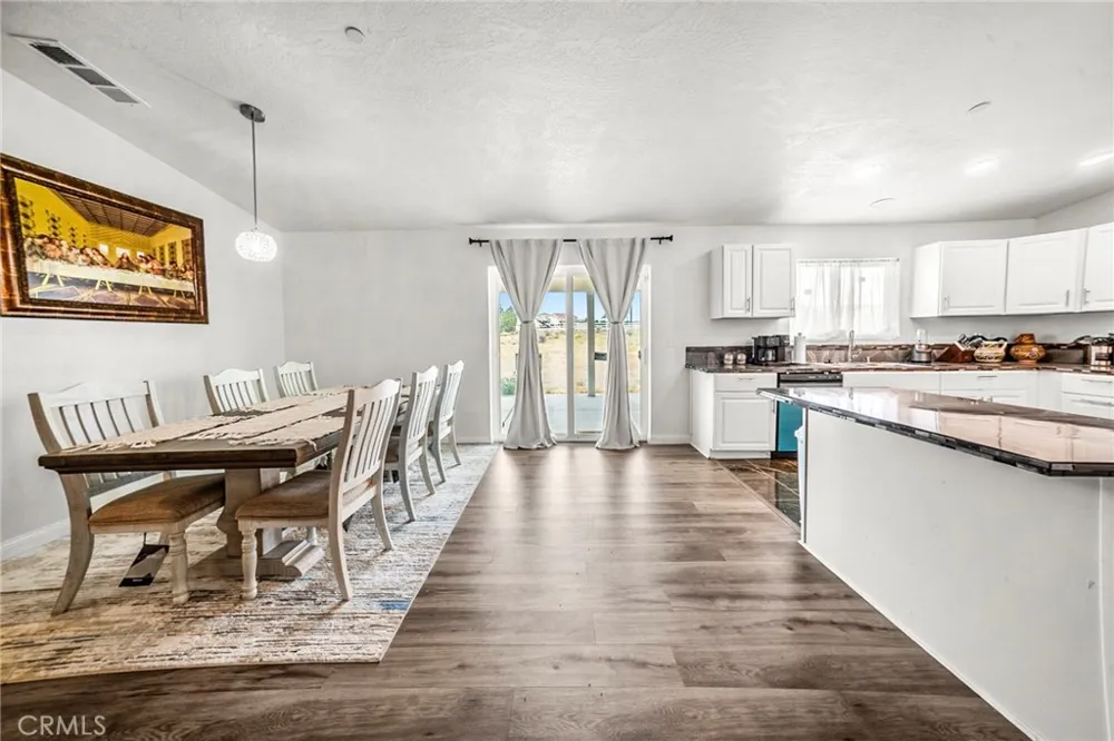 9570 Mescalero Phelan, CA 92371