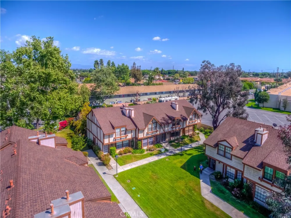 1173 S Paula #19 Fullerton, CA 92833