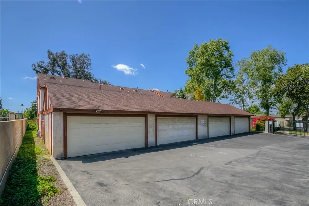 1173 S Paula #19 Fullerton, CA 92833