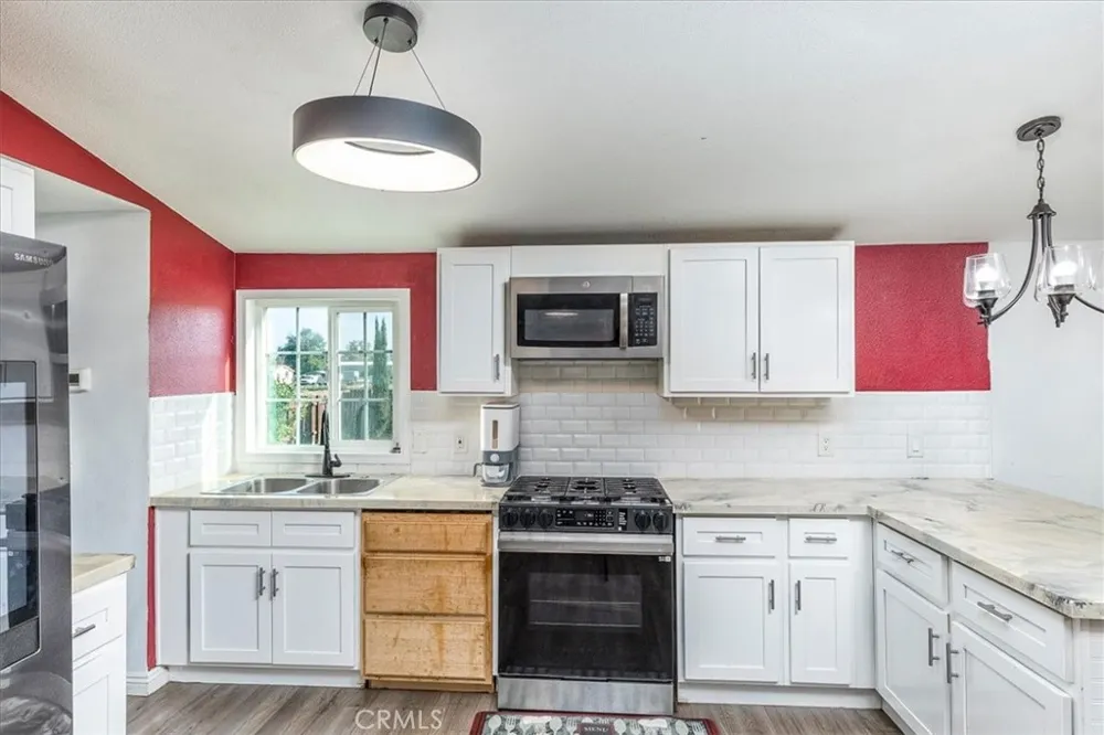 32812 Almond Tree Wildomar, CA 92595