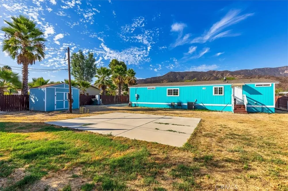 32812 Almond Tree Wildomar, CA 92595
