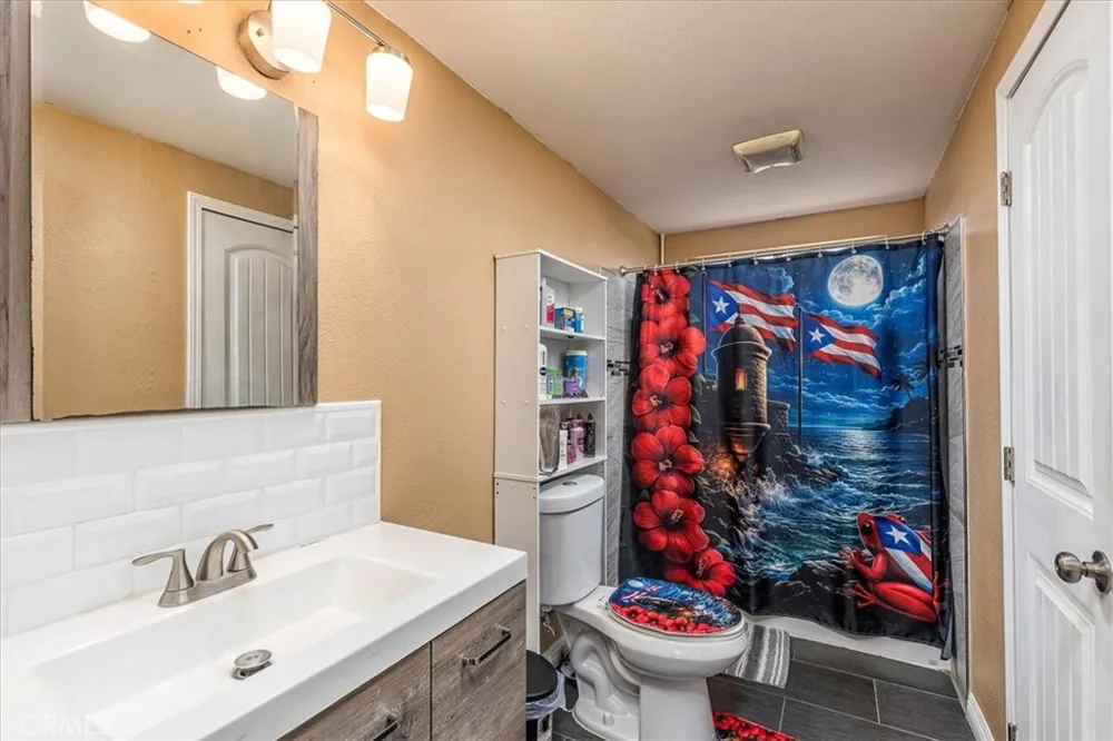 32812 Almond Tree Wildomar, CA 92595