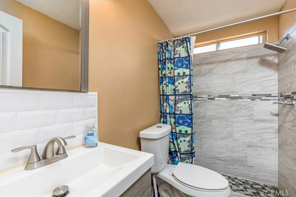32812 Almond Tree Wildomar, CA 92595