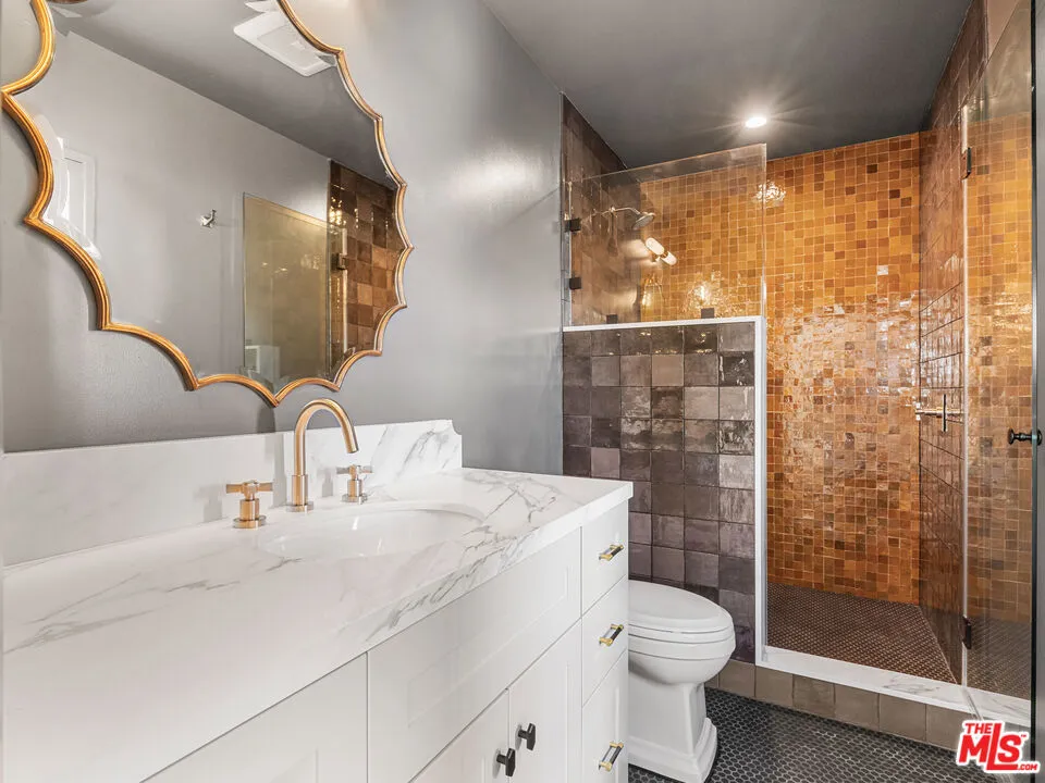 926 E Dryden Street Glendale, CA 91207
