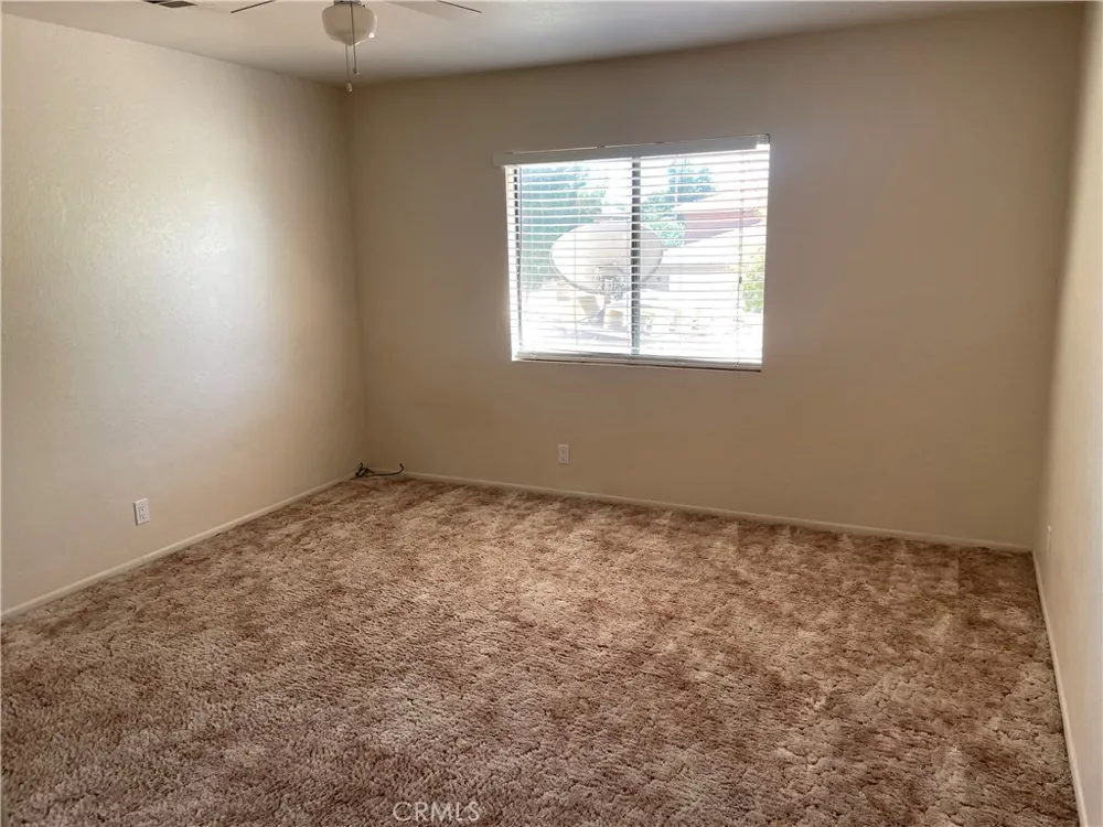 1739 W Avenue J-15 #6 Lancaster, CA 93534