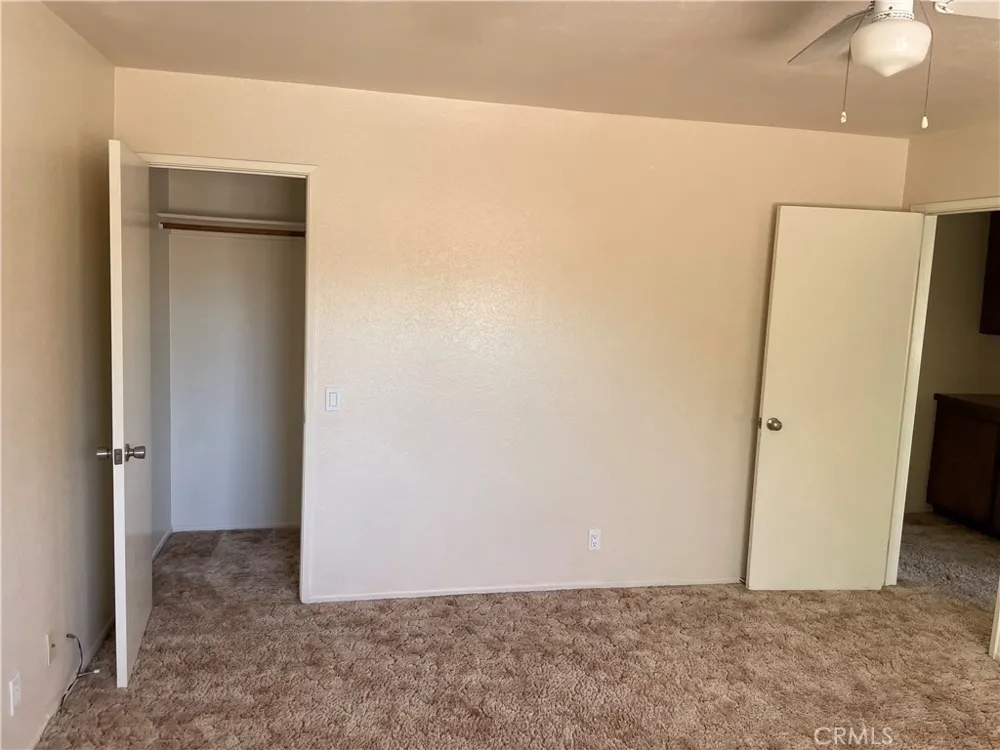 1739 W Avenue J-15 #6 Lancaster, CA 93534