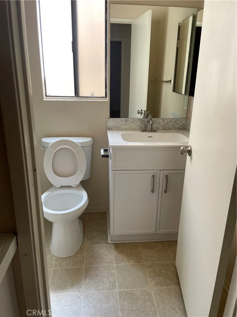 1739 W Avenue J-15 #6 Lancaster, CA 93534