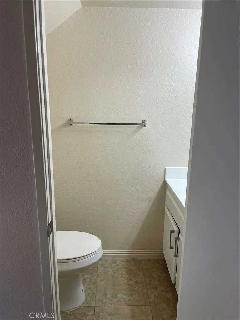 1739 W Avenue J-15 #6 Lancaster, CA 93534