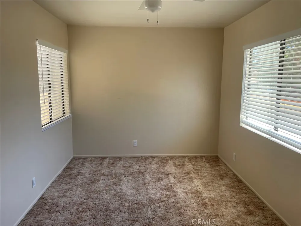 1739 W Avenue J-15 #6 Lancaster, CA 93534