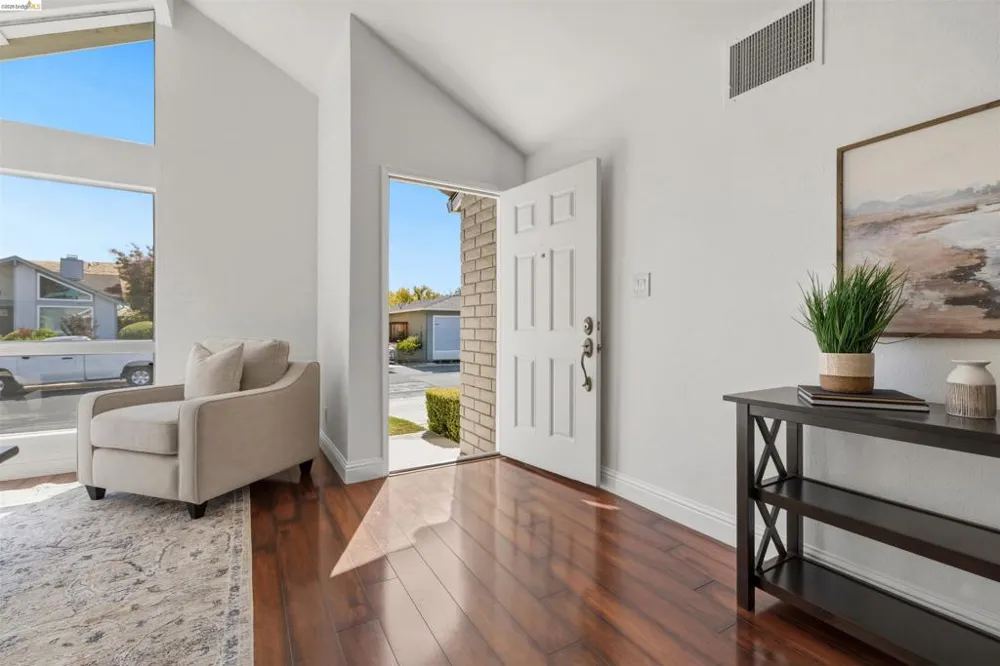 1363 Swallowtail Rd Concord, CA 94521