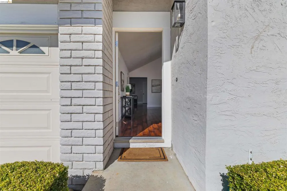 1363 Swallowtail Rd Concord, CA 94521