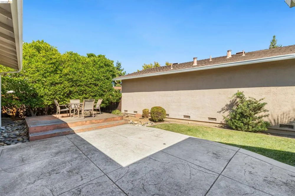 1363 Swallowtail Rd Concord, CA 94521