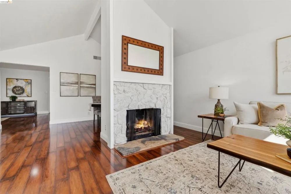 1363 Swallowtail Rd Concord, CA 94521