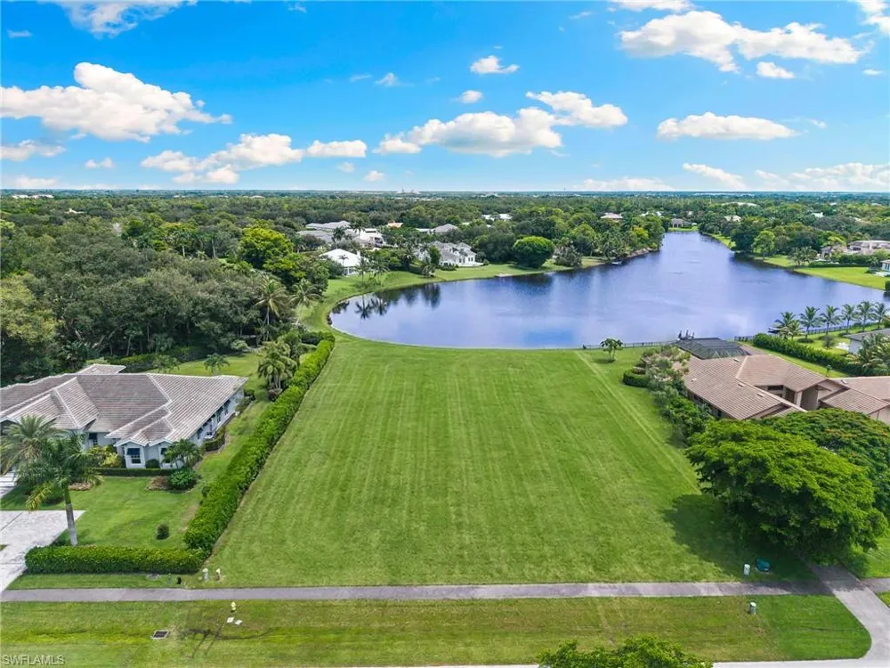 820 Cassena Road Naples, FL 34108