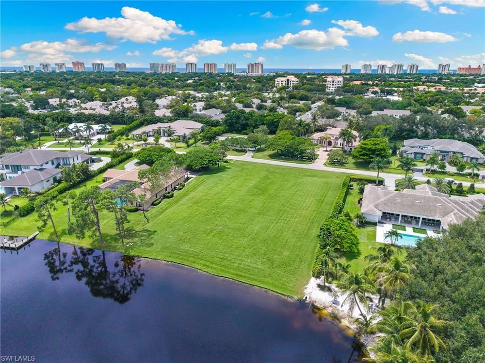 820 Cassena Road Naples, FL 34108