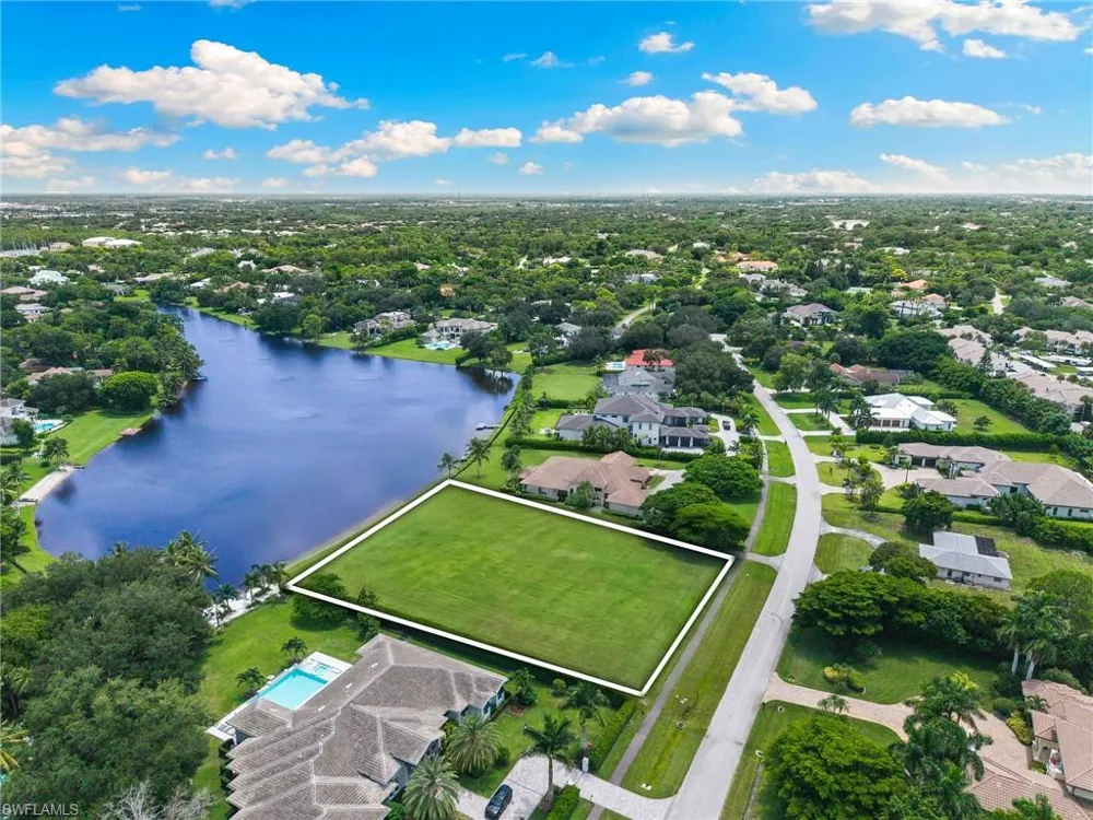 820 Cassena Road Naples, FL 34108
