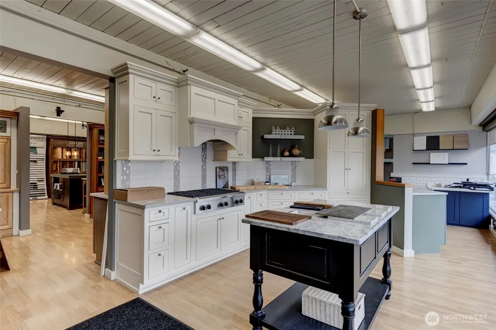 656 SE Bayshore Drive Oak Harbor, WA 98277