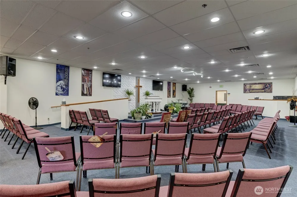 656 SE Bayshore Drive Oak Harbor, WA 98277