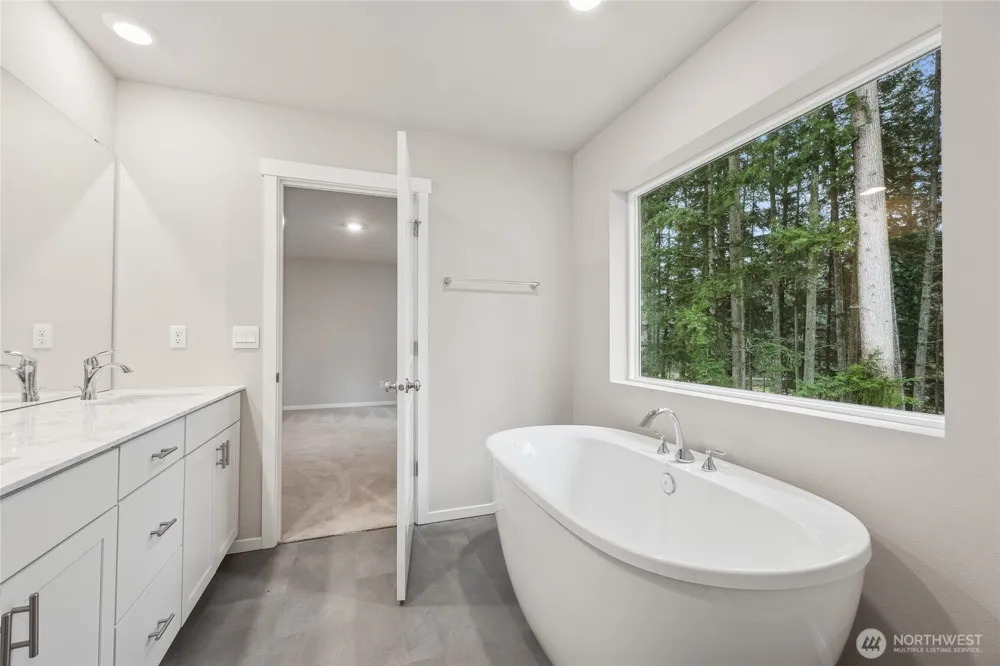 5225 S 328th Street #32 Auburn, WA 98001
