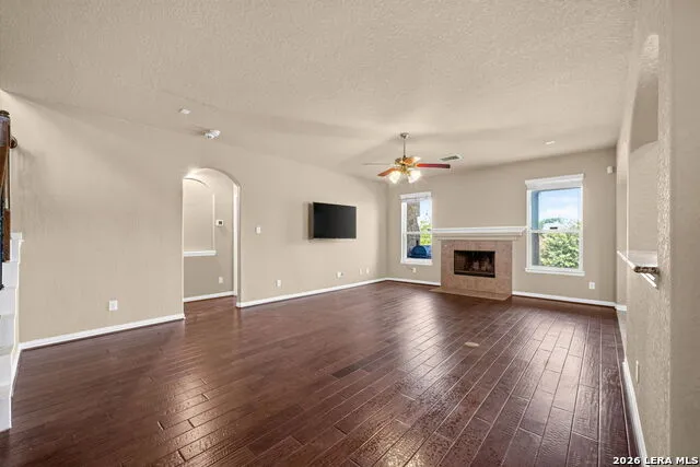 15950 Cardinal Pt Selma, TX 78154