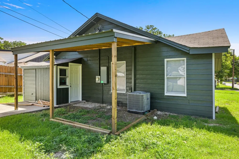 1020 S 23rd Temple, TX 76504