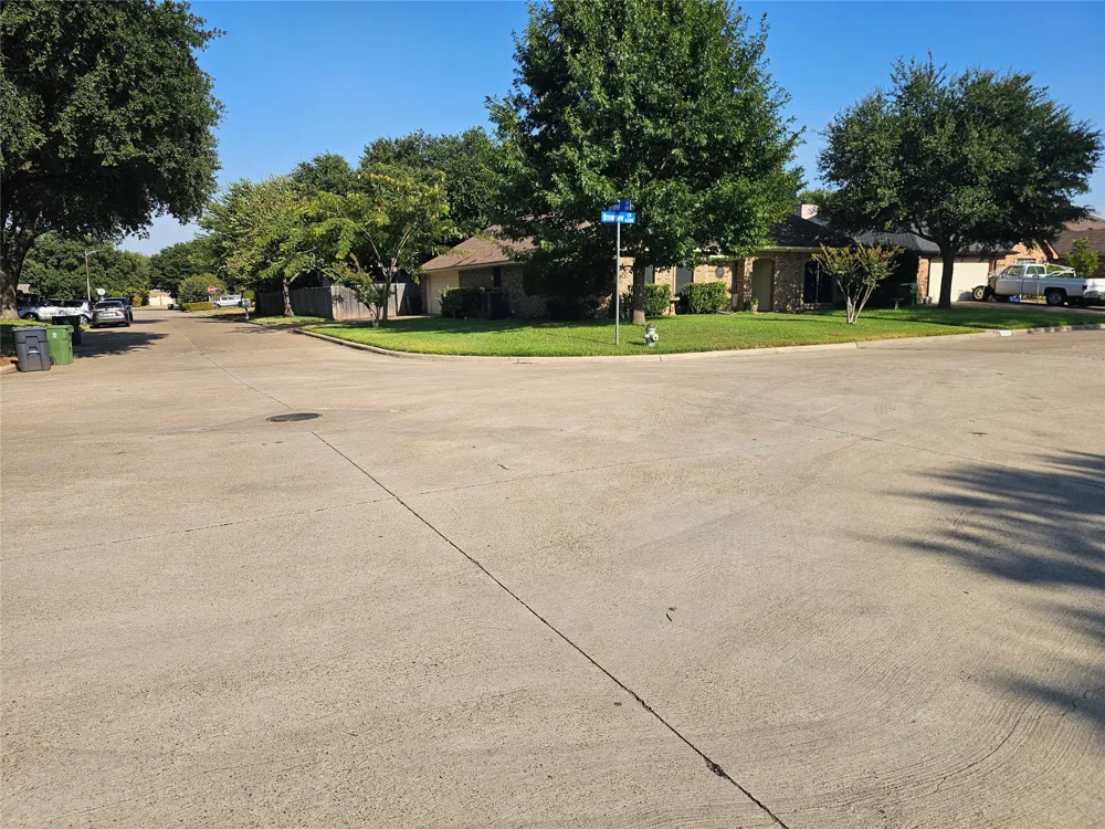 6300 Brownlee Lane Arlington, TX 76018