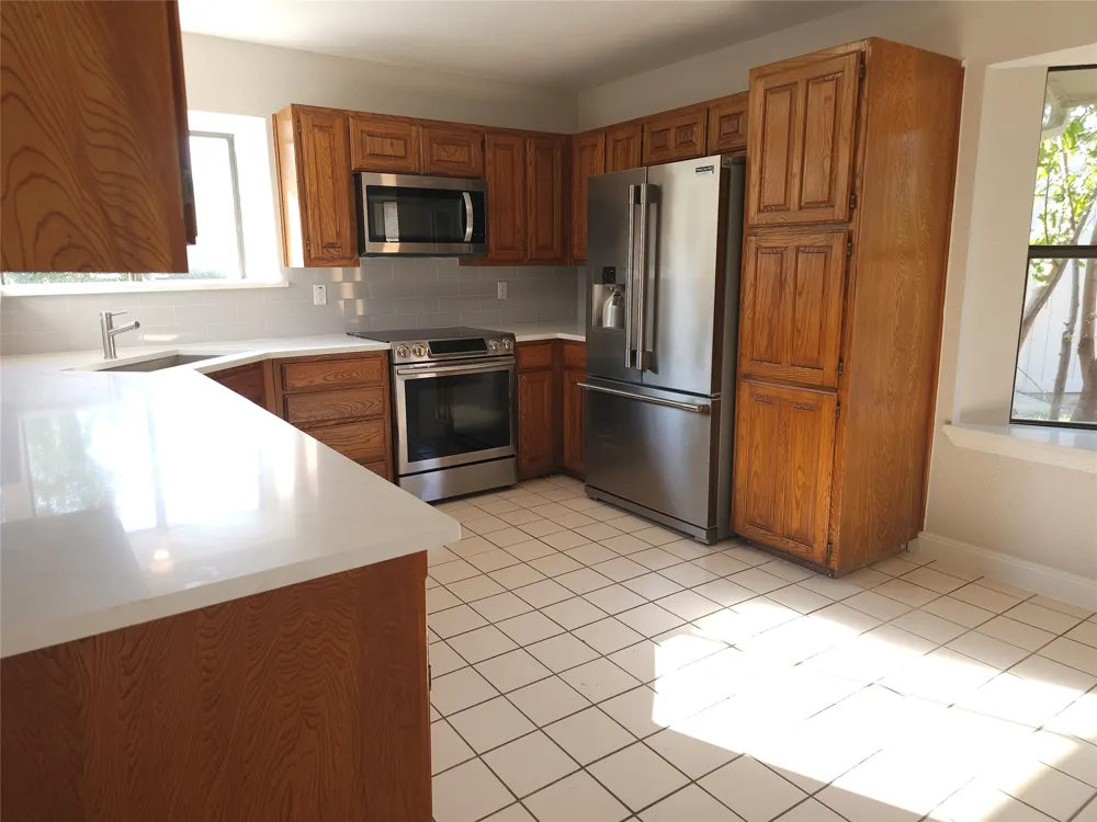 6300 Brownlee Lane Arlington, TX 76018