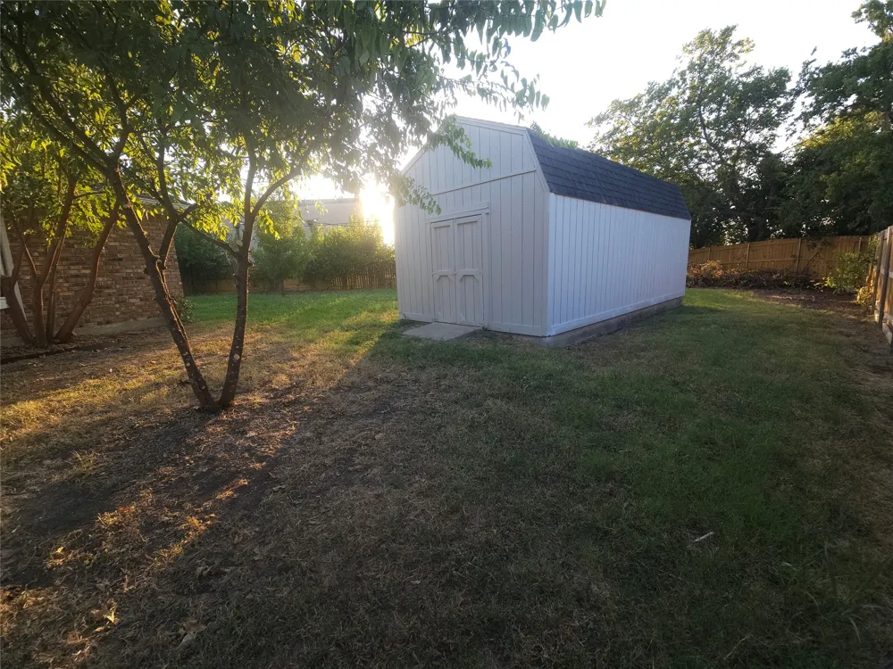 6300 Brownlee Lane Arlington, TX 76018