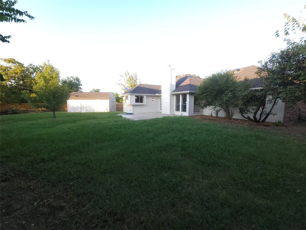 6300 Brownlee Lane Arlington, TX 76018