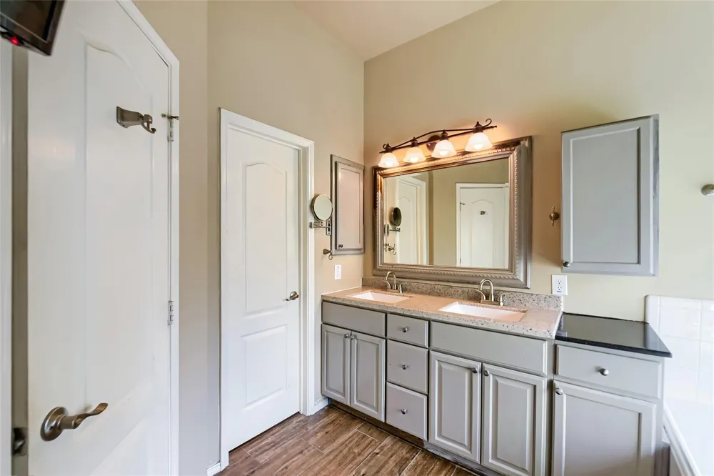 2402 Comal Drive Deer Park, TX 77536