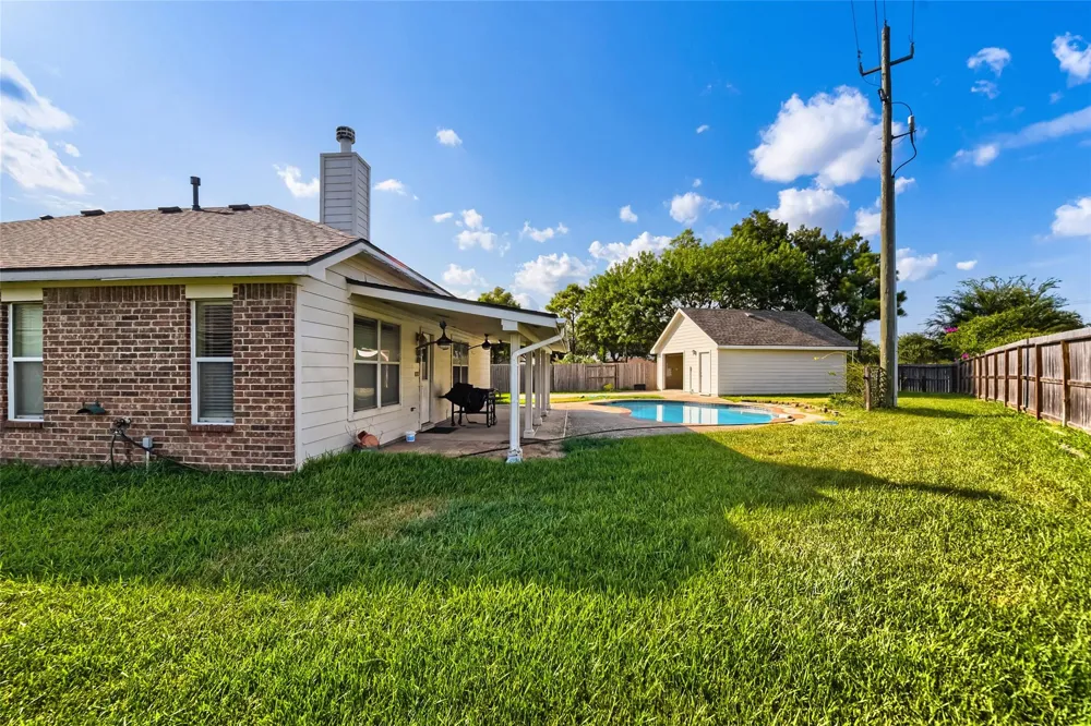 2402 Comal Drive Deer Park, TX 77536