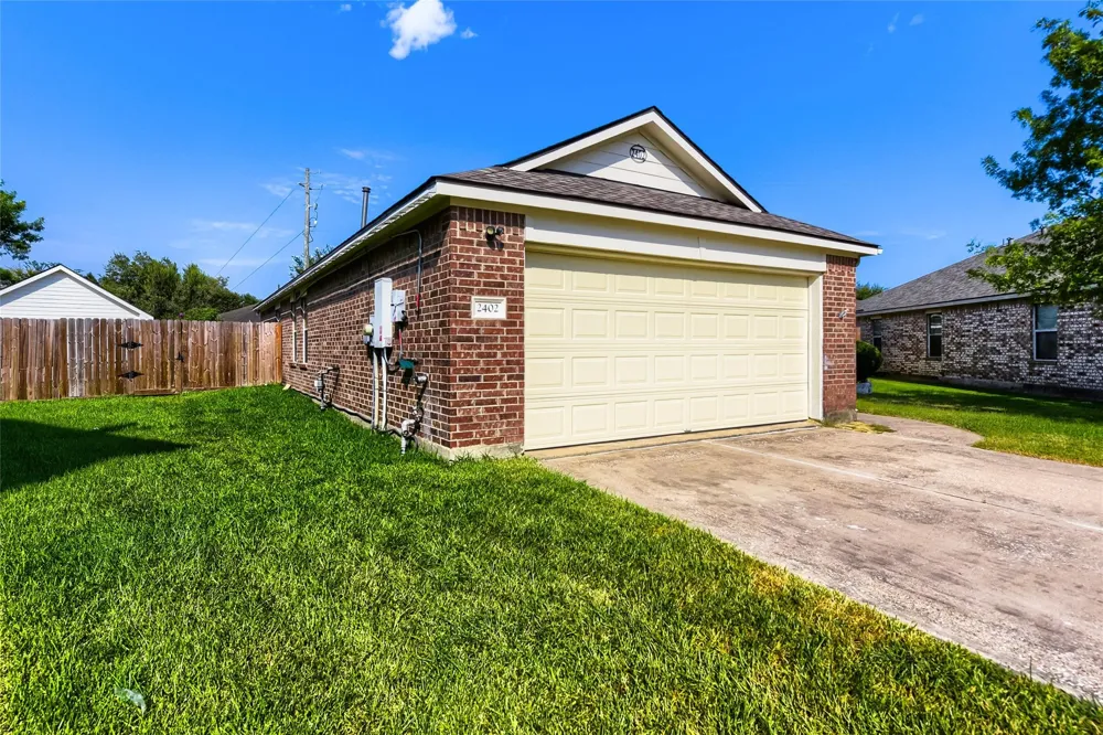 2402 Comal Drive Deer Park, TX 77536