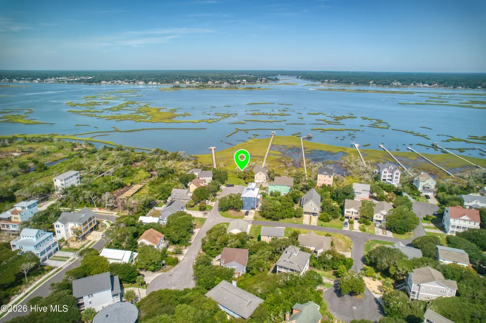 34 Oak Court Surf City, NC 28445